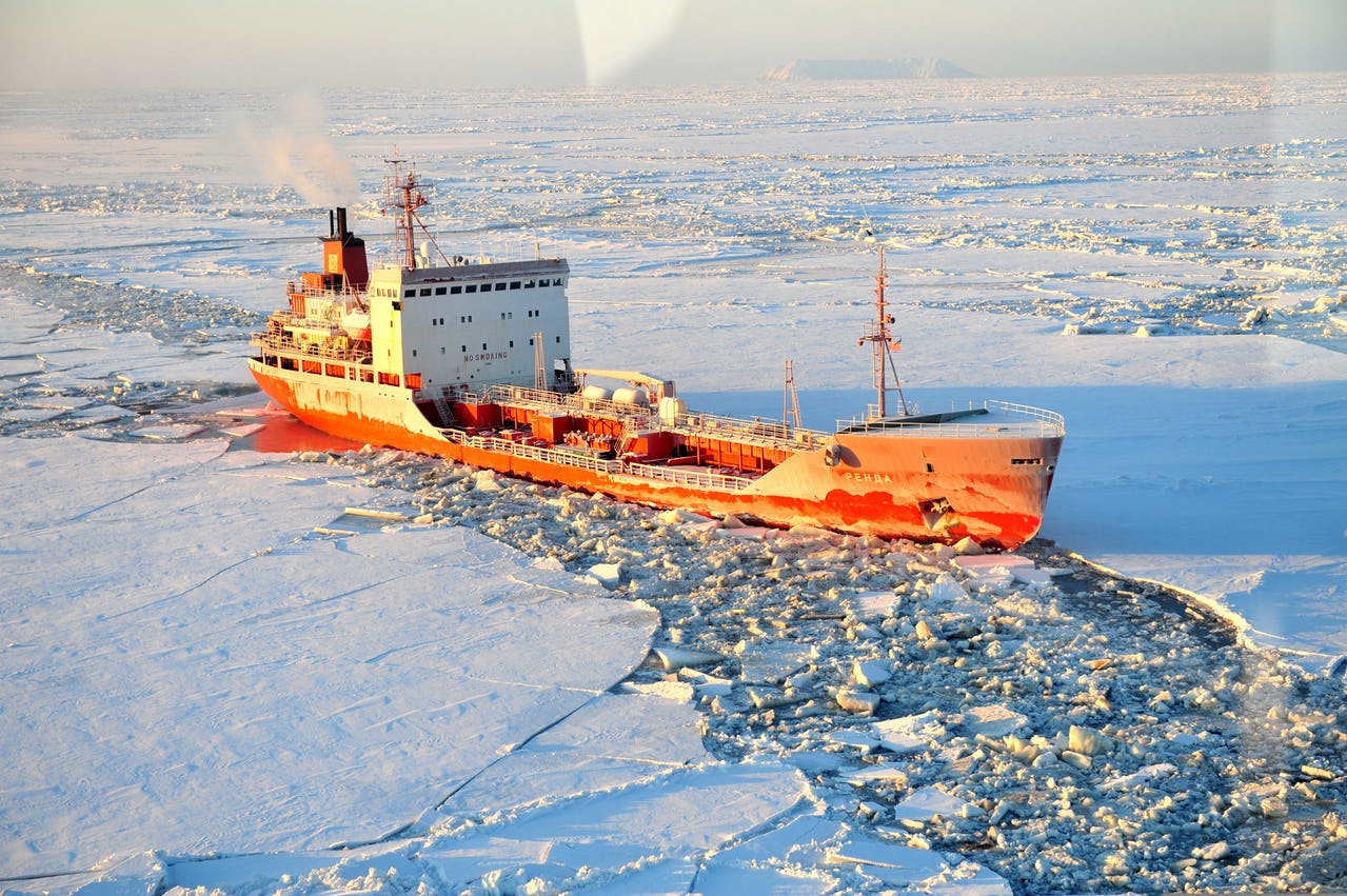 Ice-strengthend oil tanker in polar waters
