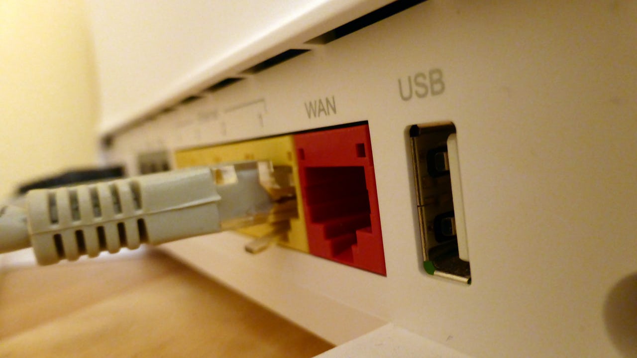 Wlan and USB ports of broadband modem