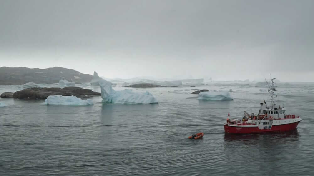 Vessel sailing through ice